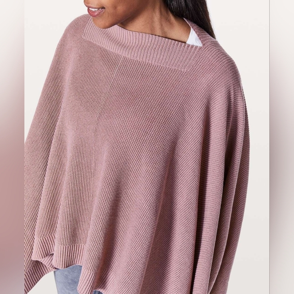 lululemon Forward Flow Cape, Vintage Mauve Sweater Poncho, OS - Picture 5 of 11